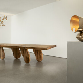 Frederik Molenschot, Atlas 2000, installation view. Courtesy of the artist and Carpenters Workshop Gallery, Paris