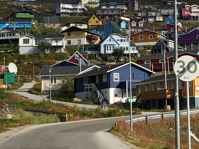 La capitale, Nuuk, è il centro culturale ed economico dell’isola e ospita vivaci espressioni dell’arte Inuit. Nuuk, Groenlandia
