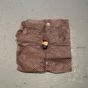 Sergio Verastegui, Incommunicado, 2014, Paper, lead (fragment of Baroque' sculpture), 35 x 31,5 cm, unique artwork, INV Nbr. SV/14/024