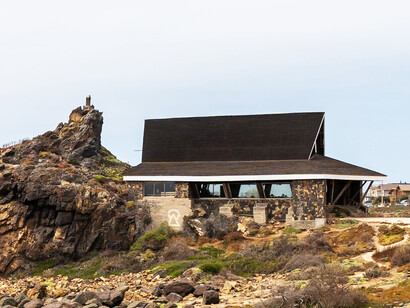 Se están volviendo los ojos a lecturas de autores espirituales que supieron ser antorchas de fuego que iluminan las vidas de los demás. Capilla Santa Teresa de Jesus, Pichidangui, Chile