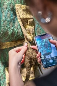 Pitti Filati 97 ha confermato il ruolo centrale della ricerca creativa nel mondo della maglieria. Foto di AKAstudio-collective