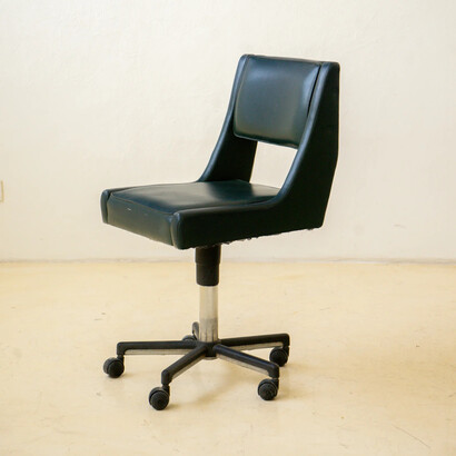 Cantù Móveis e Interiores Ltda, Office chair (1 unit), 1960s. Courtesy of Bossa Furniture 