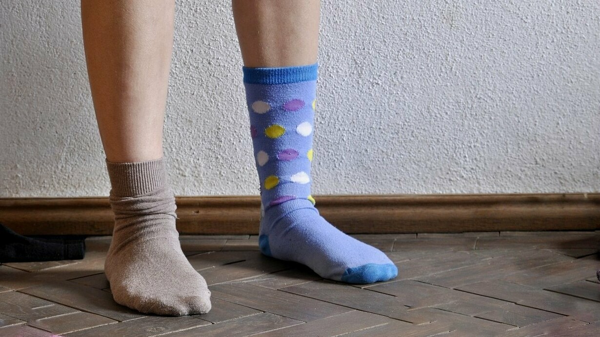 La Giornata dei Calzini Spaiati celebra l'importanza di accettare e rispettare tutte le differenze, grandi o piccole