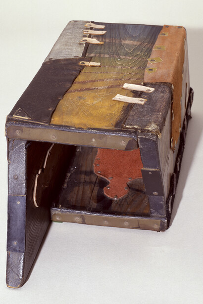 Paul Neagu, Palpable Object (1970-2), Wood, metal, plastic, leather, textile, paper, 16 x 42 x 16 cm © Estate of Paul Neagu / DACS London 2015. Photo: © Tate, London 2015

