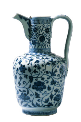Tankard with Flowering Vines
Ming Dynasty, Yongle-era (1403-1424) ChinaPorcelain with a cobalt under-glazing H 33,3 cm
