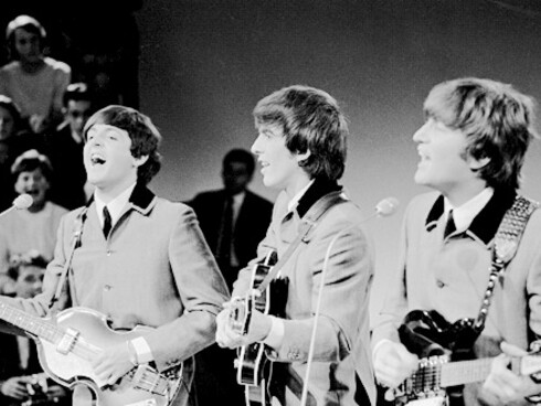 O videoclipe de "Now and Then" foi dirigido por Peter Jackson, contando com imagens de arquivo dos Beatles e novas filmagens de McCartney e Starr
