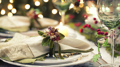 Una luccicante tavola di Natale
