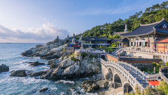 Templo de Haedong Yonggungsa en Busan, Corea del Sur