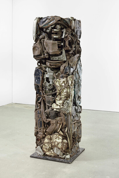 César, Giulietta Alfa Romeo, 1974, Voitures compressées / Compressed cars, 220 x 50 x 50 cm / 86 5/8 x 19 5/8 x 19 5/8 in. Pièce unique / Unique piece, Courtesy Galerie GP & N Vallois, Paris