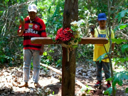 Los guaraníes de Brasil se enfrentan al genocidio. Muchos guaraníes han sido asesinados por pistoleros contratados por terratenientes que ocupan sus tierras ancestrales. © Paul Patrick Borhaug / Survival
