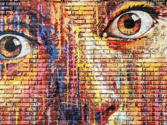 La belleza de una calle. Museo al aire libre, graffiti en Alicante, España
