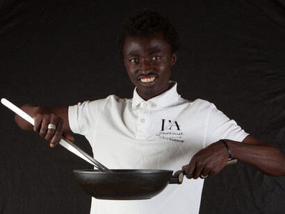 Un giovane aiutante dello chef - Ph. Stefano Mileto