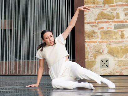 Festival Nutida Nuovi danzatori/rici 2024, un momento di Penelope con Sofia Bonetti. Coreografia di Giuseppe Spota © Maurizio Tibaldi