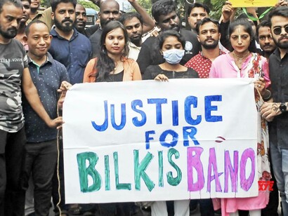 A banner for justice for the crime against Bilkis Bano held by the women in India