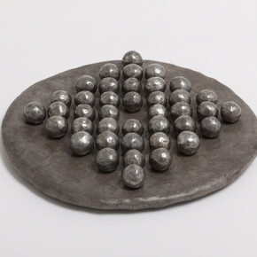 Faye Toogood, Solitaire / Moon, 2016. Courtesy of Friedman Benda