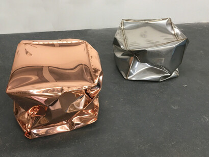 Alyson Shotz, Crushed Cubes (copper and stainless), 2018. Courtesy of Carolina Nitsch Contemporary Art