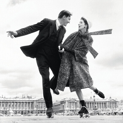 Richard Avedon - "Suzy Parker and Robin Tattersall, Place de la Concorde, Paris" - 1956
