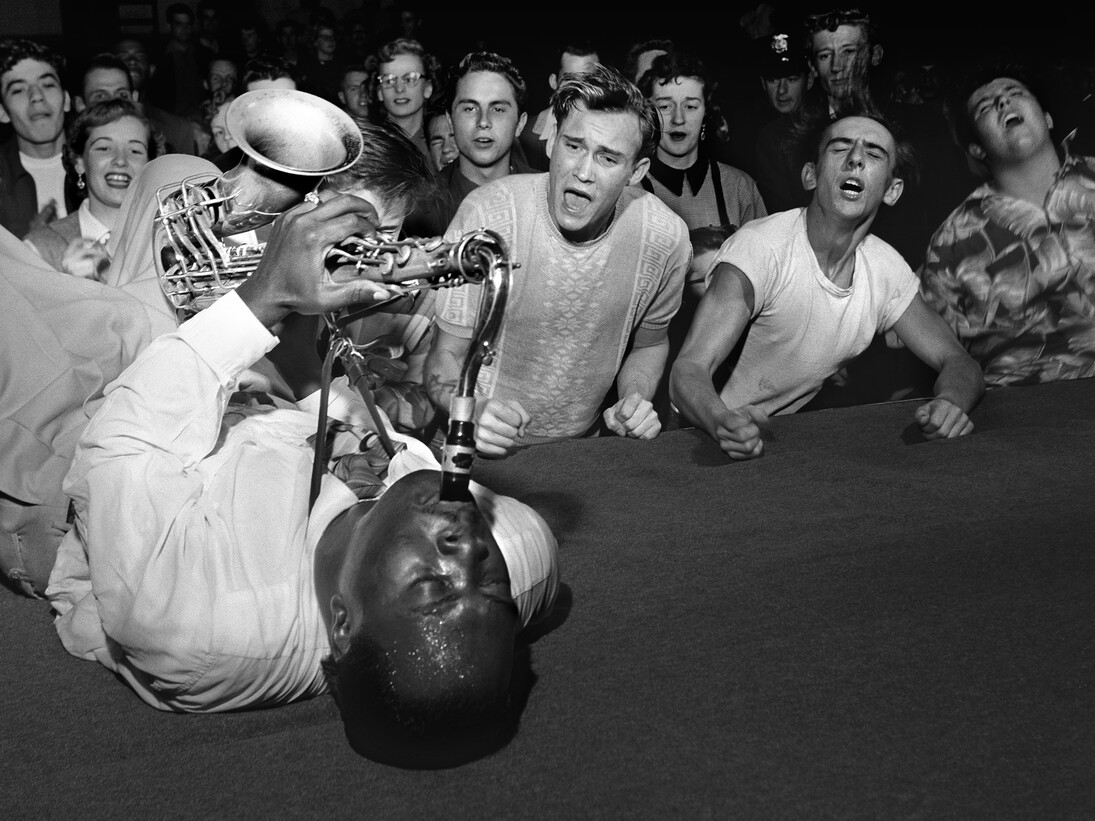 Bob Willoughby, Big Jay McNeely in Concert, 1951, © Bob Willoughby/Huxley-Parlour Gallery