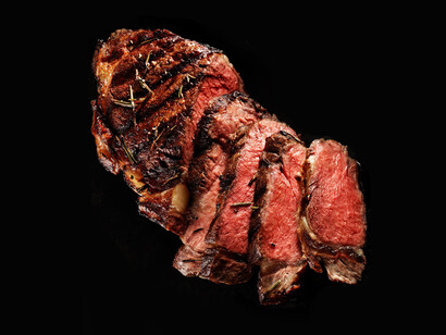 Las teorías que sustentan a la dieta cetogénica o *keto* afirman que el proceso de cetosis provoca que tengamos menos hambre