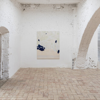 Alba Suau, Plaza blanca, exhibition view. Courtesy of Alzueta Gallery