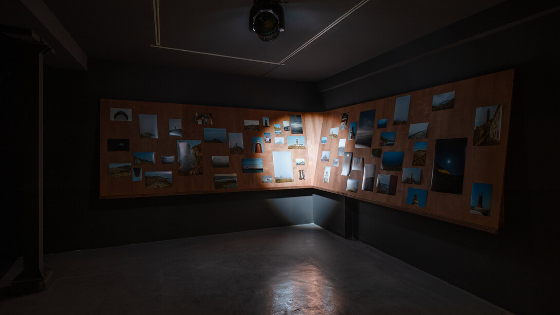 Gonzalo Lebrija y Jorge Méndez Blake, Finisterre, vista de exhibición. Cortesía de Travesía Cuatro