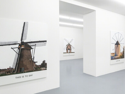 John Baldessari. Courtesy of Mai 36 Galerie