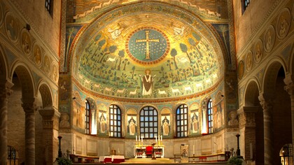 Mosaico absidale della Basilica di Sant'Apollinare in Classe, metà VI secolo, Ravenna, Italia. 