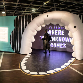 Microbiote. Courtesy of Cité des Sciences et de l'Industrie