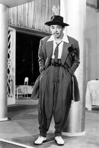 Debido a su vestuario de pachuco en varias de sus películas, «Tin Tan» es una figura característica de esa contracultura