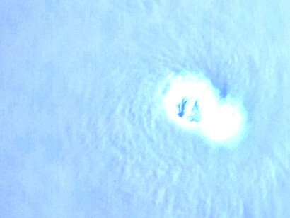 Trovoadas no olho do ciclone tropical Bansi vistas da Estação Espacial Internacional (12 de janeiro, 2015)