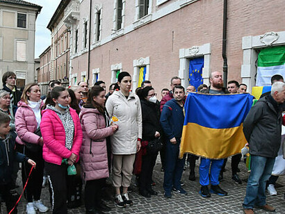 Accoglienza a Ravenna dei profughi della guerra Ucraina-Russia. Il 4 aprile 2022 due pullman sono partiti da Ravenna in direzione Ucraina per accogliere i profughi a Przemysl, cittadina polacca sul confine, a 1.400 km da Ravenna