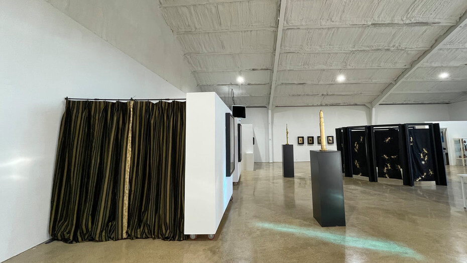 Bernardo Vallarino, Size matters. The golden rule, exhibition view. Courtesy of Ro2 Art Gallery