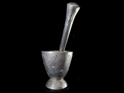 Mortier. Lorsqu’on lui souhaite un malheur à quelqu'un, c’est sous son étoile noire que l’on agit