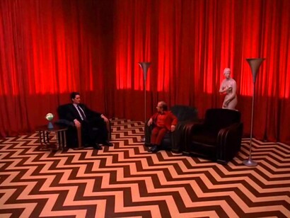 La Sala Roja: enigmático espacio del mundo onírico de Dale Cooper en el que el agente del FBI comparte protagonismo con un misterioso enano