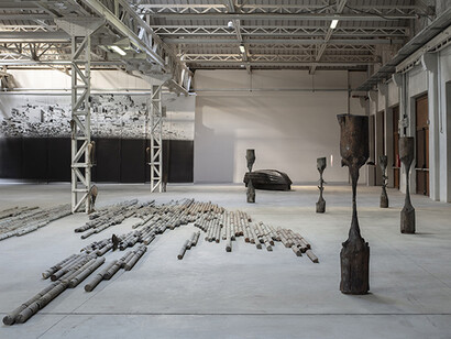 Giorgio Andreotta Calò
“La scultura lingua morta III”, exhibition view, Sprovieri Gallery, London, 2015
Courtesy Sprovieri Gallery, London
Photo: Riccardo Abate