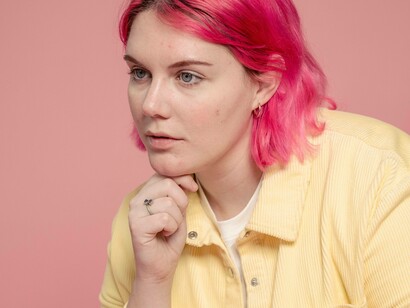 A woman battling through her imposter syndrome demon 