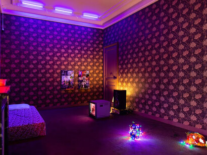 Divers artistes, vue de l'exposition de la 10e édition de Paris Internationale. Avec l'aimable autorisation de la Galerie Paris Internationale