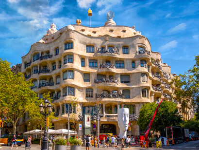 Casa Milà, popularly known as La Pedrera in reference to its unconventional rough-hewn appearance, is a Modernista building in Barcelona, Catalonia