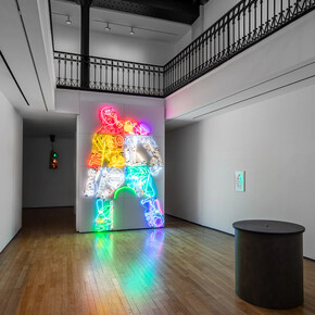 Iván Navarro, Cyclops, exhibition view. Courtesy of Templon 