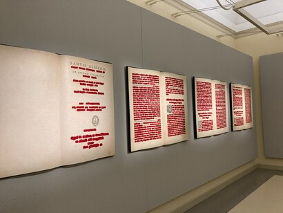 Emilio Isgrò, installation view. Courtesy of Villa Zito