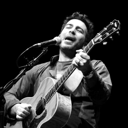 Luca Burgalassi, un affascinante mix di blues, folk, rock e country 