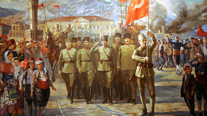 Cuadro pintado en 1922 que representa la conocida como «Liberación de Esmirna» (9 de septiembre de 1922), que selló la victoria de los «jóvenes nacionalistas turcos» encabezados por Atatürk y puso fin a la guerra