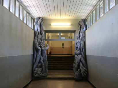 Moving Monuments. Courtesy of Nasui Collection & Gallery 