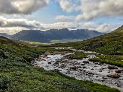 Il popolo Inuit ha conservato per secoli tradizioni legate alla sopravvivenza nell’ambiente artico