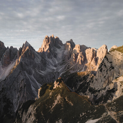 Jan coltivò la passione per la montagna. Fu quella la sua salvezza