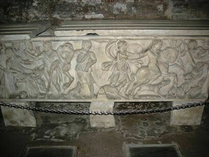 Tumba en el subsuelo de la Basílica