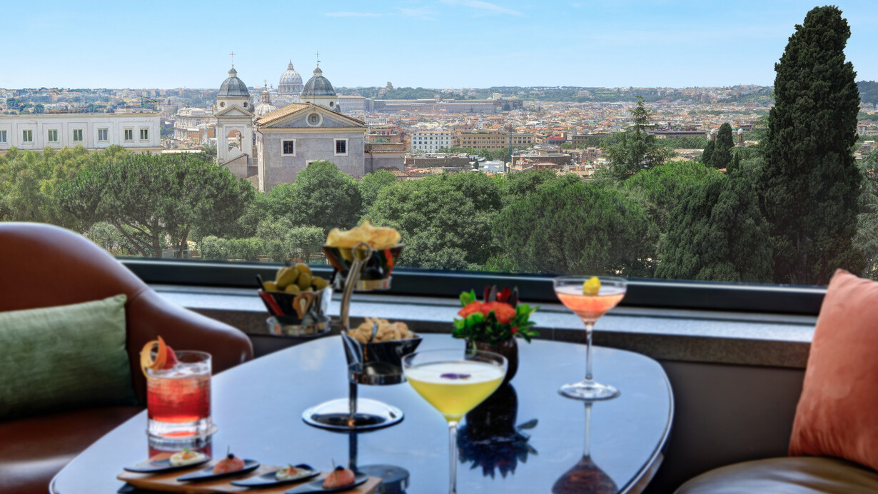 Aperitif with view at Il Giardino Bar