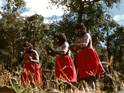 La esperanza de vida de los aborígenes al nacer es entre 10 y 15 años menor que la de otros australianos. © Survival International