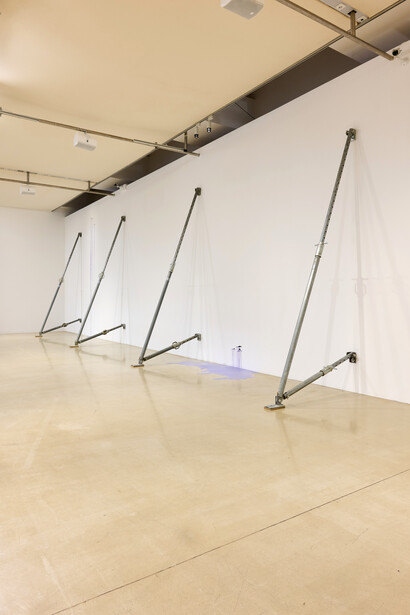 Silent spills I, ausstellungsansicht. Mit freundlicher genehmigung des Kunstraum Niederösterreich