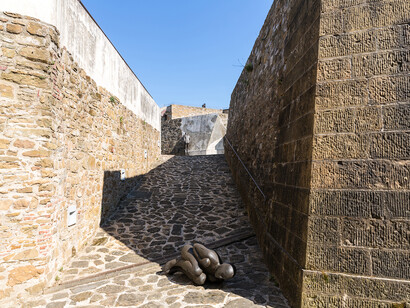 Antony Gormley, Human, Forte di Belvedere, Florence, Italy. Photograph by Emiliano Cribari. Courtesy Galleria Continua and White Cube © the Artist